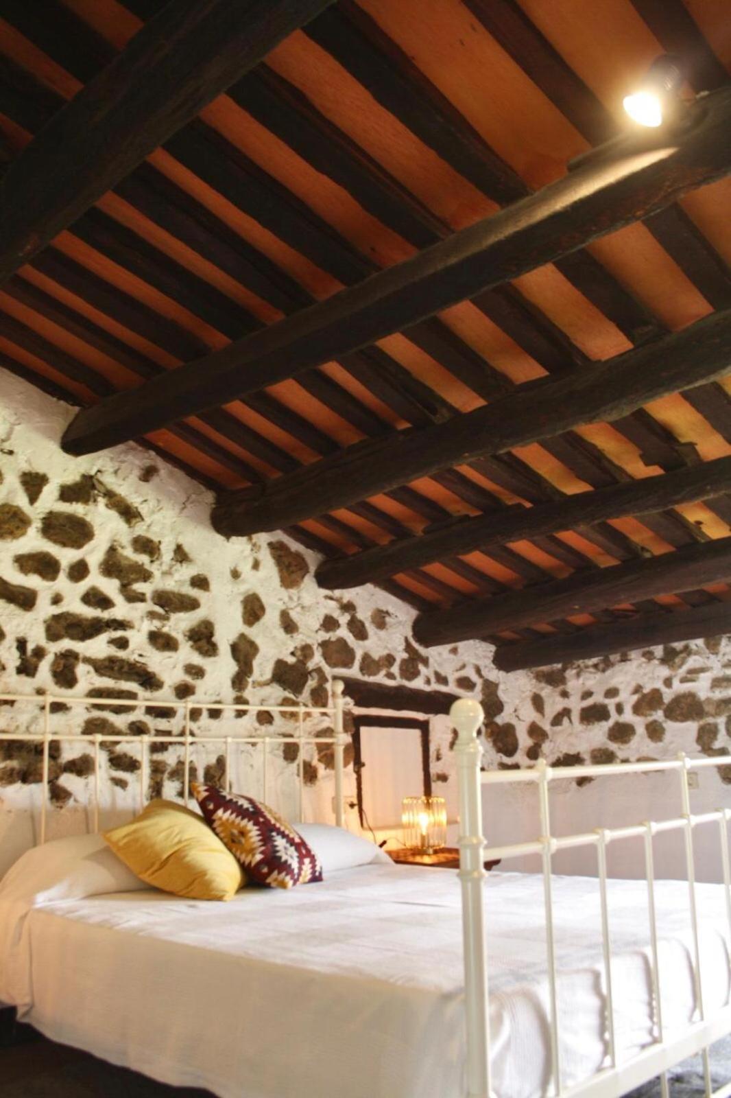 Masia Olivera Sant Pau d'Ordal Oda fotoğraf
